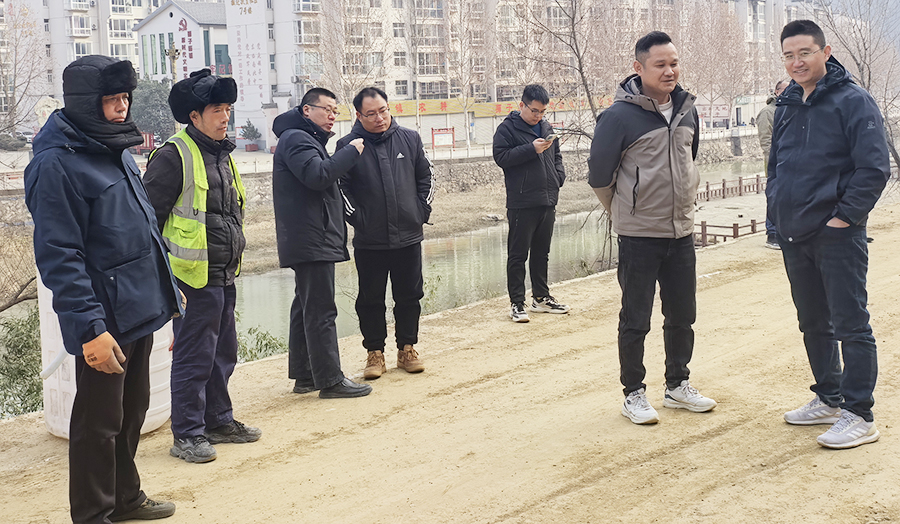 栾川县尾矿资源综合利用中心考察建研荣骏尾矿路基胶凝材料应用工程现场交流2.jpg